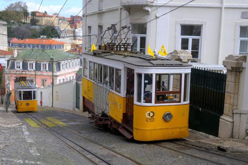 C3 Bairro Alto Cozy Romantic Loft In 18Th Century Building Lisboa Kültér fotó